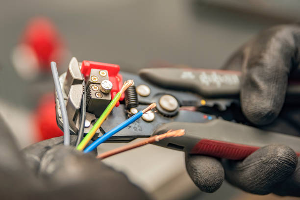 Best Local Electrician Companies  in Conneaut Lakeshore, PA